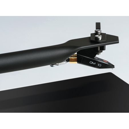 PRO-JECT PEANUTS TURNTABLE