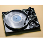 PRO-JECT PEANUTS TURNTABLE