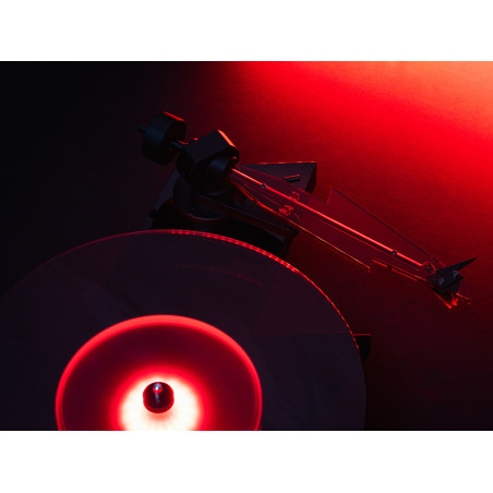 PRO-JECT AC/DC TURNTABLE