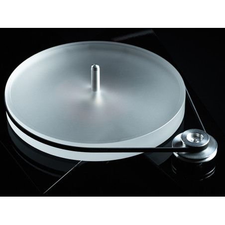 PRO-JECT AC/DC TURNTABLE
