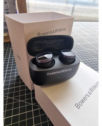 BOWERS & WILKINS PI8 - BSTOCK In-Ear Headphones - Audio Impact