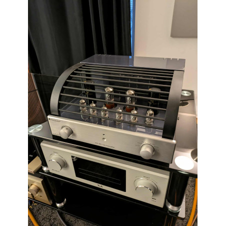 PRIMALUNA EVO 400 - USED - Preamplifiers - Audio Impact