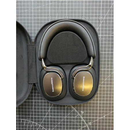 BOWERS & WILKINS PX8 S2 - EX DEMO - Cuffie chiuse - Audio Impact